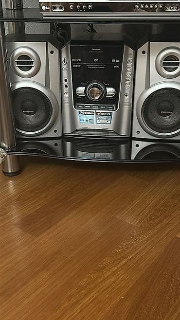 Musiqi merkezi Panasonic. cox az islenib ideal veziyyetdedir