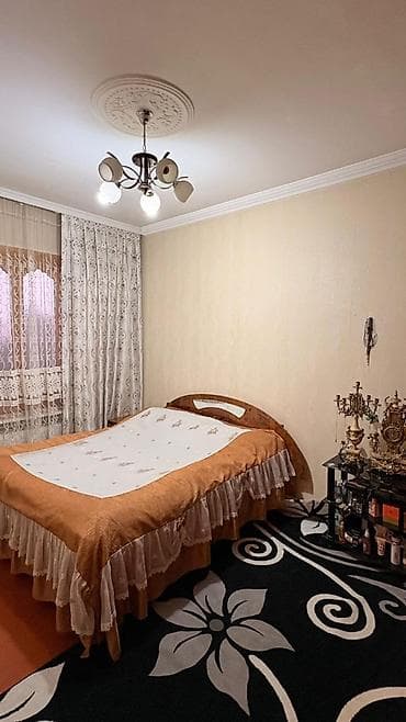 qapılar otaq: Ev normal vezıyyetdedir 4 otaqlıdır,kombi var,metbex mebel qiymete — 3