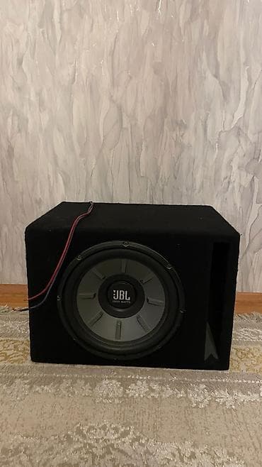 JBL sabvufer qabı ilə - Brend: JBL - Güc: 1000 W (üzərində qeyd