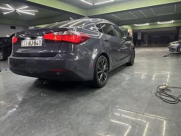 jeton satişi: Kia Forte: 1.8 l | 2013 il Sedan — 3