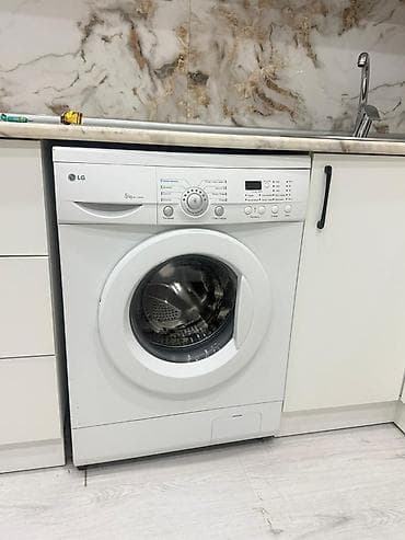 LG 5 kg paltaryuyan satilir 200azn.3 4 ay istifade olunub.Yeni