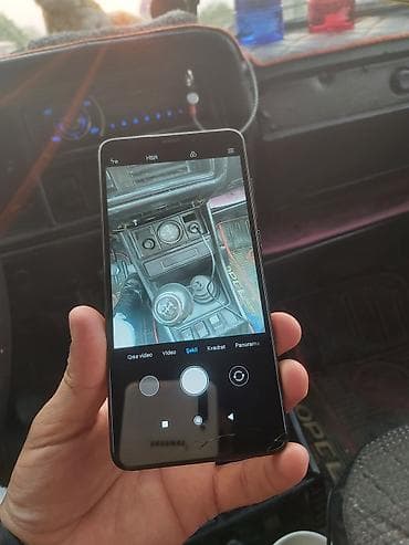 ikinci əl iphone 15: Redmi 5 prablemi ekran susesinde asagda yungul çati var barmaq izi üz — 2