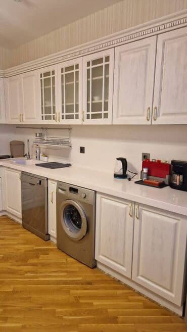 evler bineqedide: Mənzil kirayə verilir. 10.6 mərtəbə, 3 otaqli tam temirli və əşyalı — 6