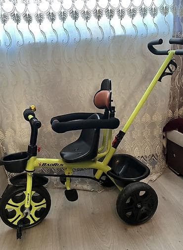 Az sürülüb çox əla vəziyyətdədir. Heç bir problemi yoxdu 70 aznə