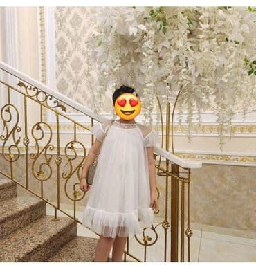 hazır hicablar: Bu zərif qadın kokteyl donu parlaq qırmızı rəngdə və axıcı parça ilə — 7