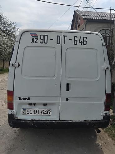 cip masinlar: Ford Transit yük mikroavtobusu - Korpus: ağ rəng, iki qanadlı arxa — 1