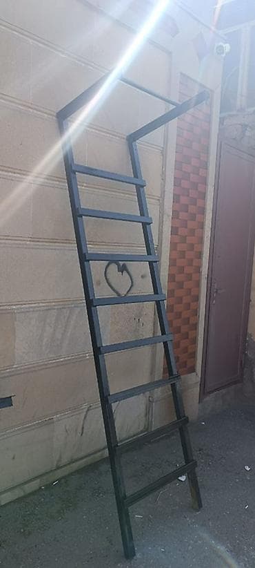 boks lapa: Dəmir materiyalıdı yeni rənglənib .üst tərəfində boks kisəsi və ya — 2