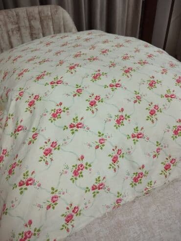 Məktəb çantaları: Baliş sintifon, razmeri 70/60 sm, təzə — 1