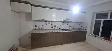 kunc dolablar: Zeytun-yaşıl rəngli mətbəx mebel dəsti. Üst və alt şkaflardan ibarət — 5