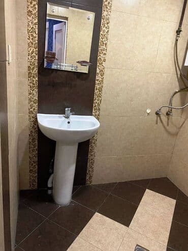 mingecevir kiraye evler 2022: Razində Talkucka bazarı 252 nömrəli məktəb və Avtoşkolanın yanı 5 — 10