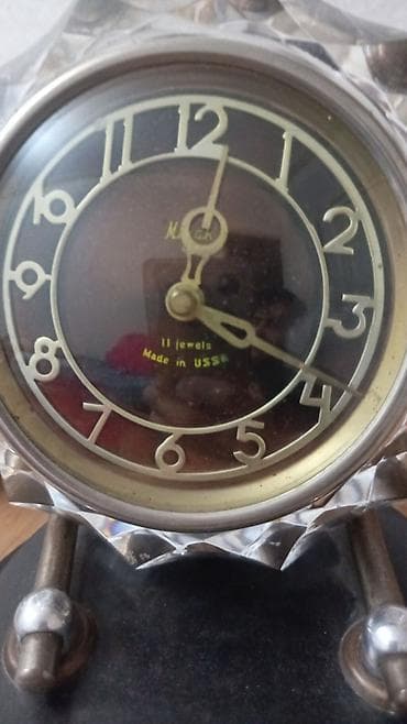 Masaüstü mexaniki saat – “11 jewels, Made in USSR” Təsvir: - Sovet