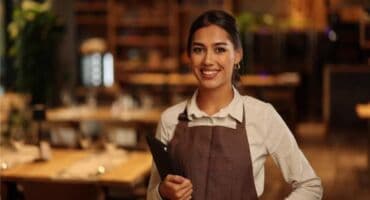 Tikiş: Ofisiant tələb olunur, Gündəlik ödəniş, 18-29 yaş, Təcrübəsiz — 1