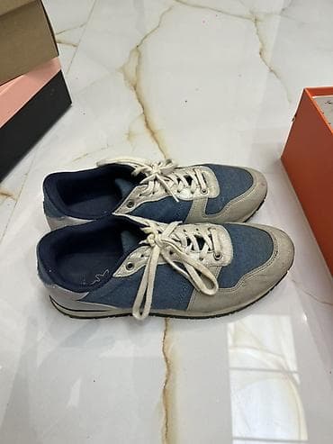 krasovkalar: Ölçü: 39, rəng - Mavi, İşlənmiş — 2