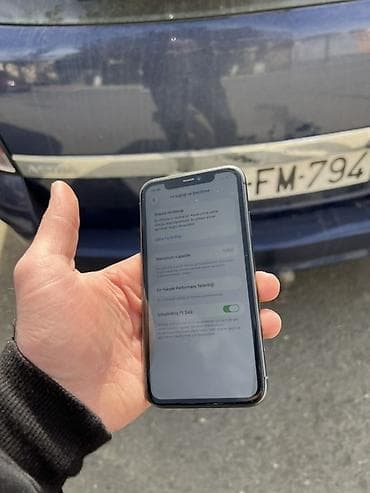 iphone x ekranı: IPhone 11, Qara, Face ID — 4