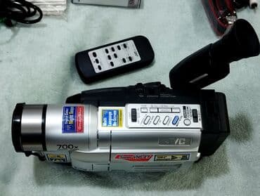 jvc maqnitola: "" Video komera JVC 700 x "". ( İşlək vəziyyətdədir. Demək olar ki — 3
