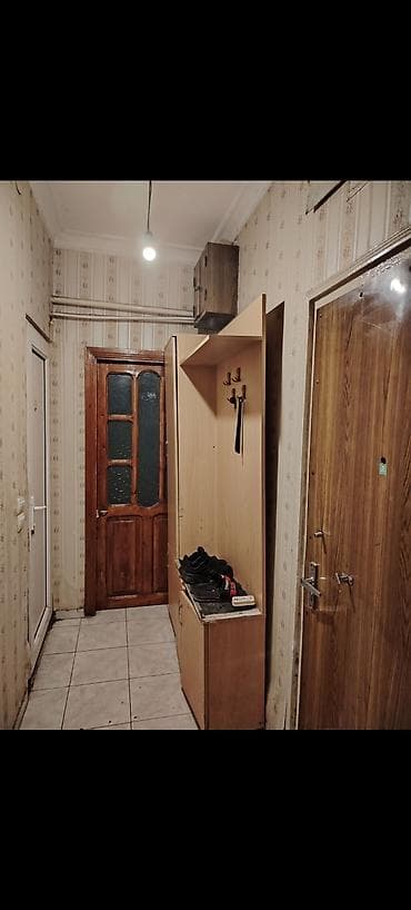 memar əcəmi: 3 otaqlı mənzil –otaq yoldasi 1 nefer axtarilir komin daxil - Geniş — 5
