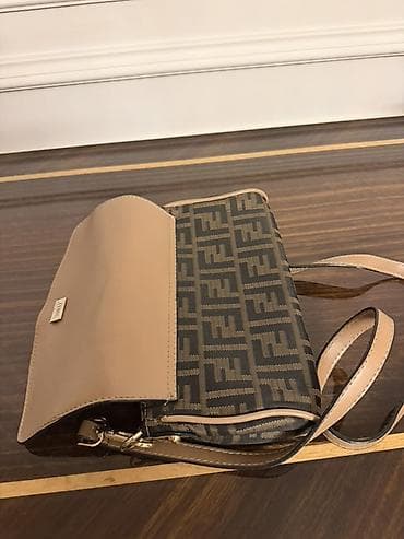 fendi cantalar: Fendi monoqramlı çiyin çantası - Rəng: bej üst qapaq və kənarlar — 2