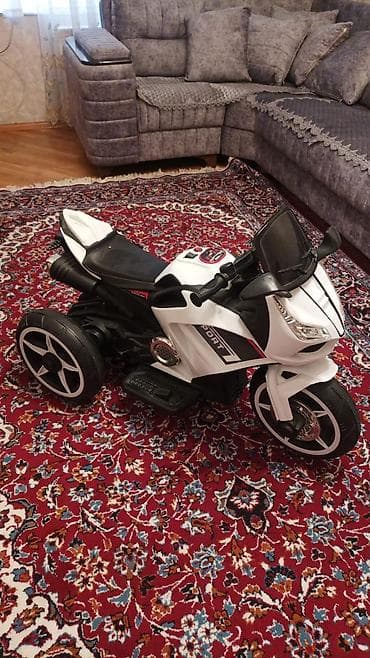taxta oyuncaqlar: Motosiklet 160 azn satılır yenidi,,,250 ye alinib heç istifade — 1
