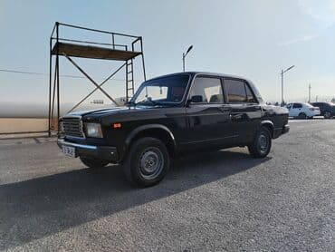 фольксваген поло новый кузов комплектации и цены: LADA Riva/2107 sedan – qara rəng, klassik kuzov dizaynı.maşin tam saz — 6