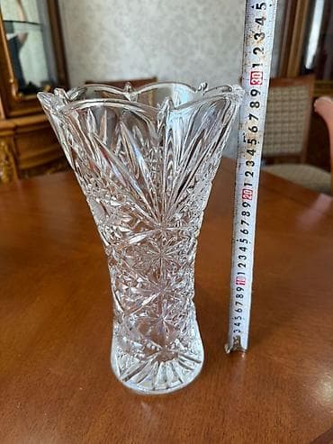 ev eşyası: Bir vaza, Xrustal — 2