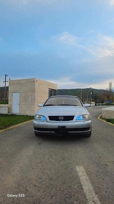 Opel Omega: 2.2 л | 2001 г. 32578 км Седан at lalafo.az Opel Omega: 2.2 л | 2001 г. 32578 км Седан