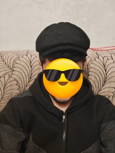 kişilər ucun dəri papaqlar və kepkalar: Hədiyyə aliblar sadəcə balaca olduğu üçün satılır təp təzədir. - — 5