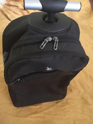 məktəb paltarı: Məktəb çantaları — 1