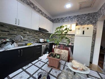 Həyət evləri və villaların satışı: Binəqədi qəs. 3 otaqlı, 120 kv. m