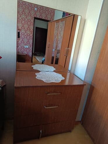 Ev üçün dekor: İkinəfərlik çarpayı, Dolab — 6