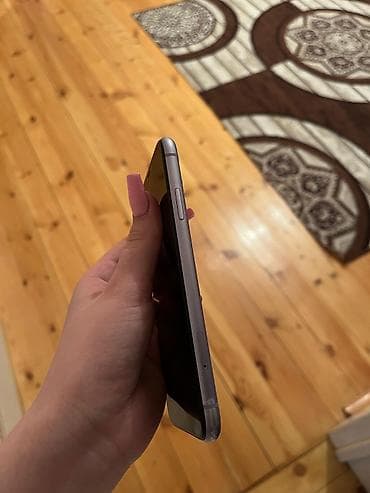 iphone 11 dubai version: IPhone 11, Face ID — 3