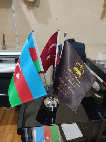 ekran ucun bayraq sekilleri: Stol üstü bayraqların hazırlanması — 1