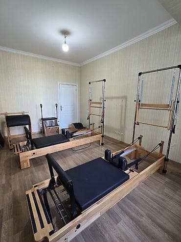 Pilates Reformer və Cadillac sistemi Studio bütün aletler