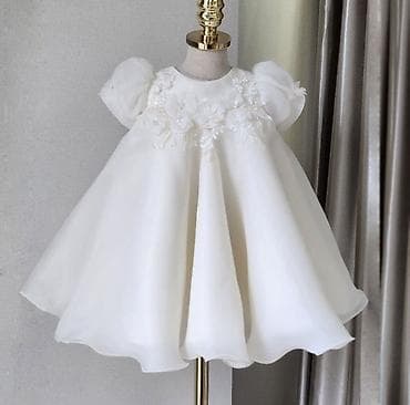 memi: 1 yaş üçün qız uşağı dəsti - Paltar: Plisse Couture-da tikilib 250yə — 2