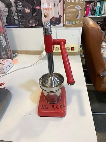 Meyvə sıxan Be-520138. Diqqət Çatdırılma bir gün ərzində rayonlar