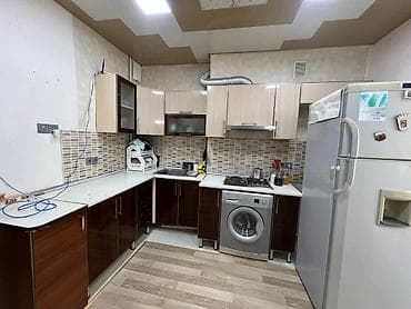 Mətbəx mebeli: Mətbəx 300azn. Rezapalı dəyişilməlidir. Ölçü 170x190 Qaz moyka — 1