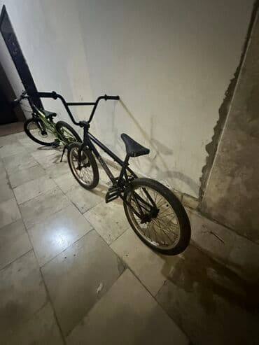 велосипеды 14 дюймов: BMX - Rəng: qara (ön təkər çəngəli və sükan qara, ön halqa pembe — 2