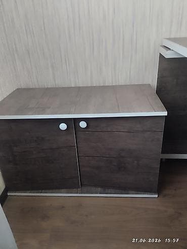 Офисная мебель: Ofis mebel dəsti tecili 250 azn satiram oturacaglari ile birlikde — 4