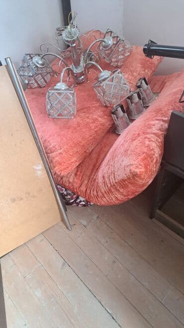 tek şifaner: Təknəfərlik çarpayı, Dolab — 5