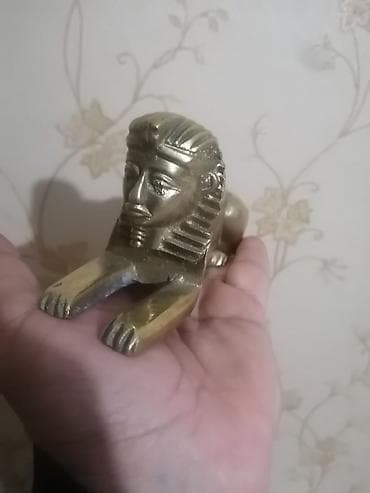 Монеты: Heykəl bronzadan На изображении представлена статуэтка египетского — 3