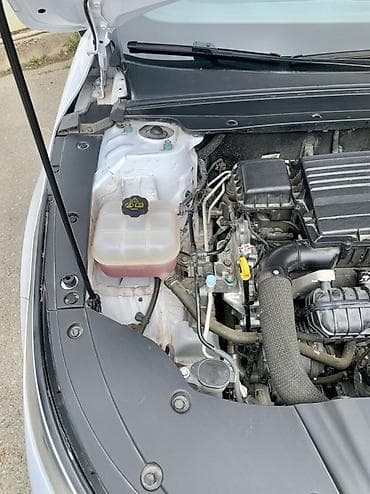 809 d: BYD Destroyer 05: 1.5 l | 2025 il 7800 km Sedan — 9