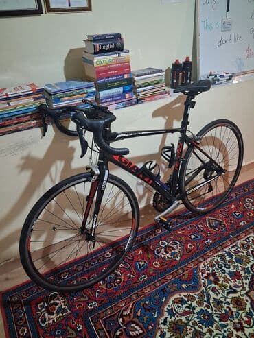 qruz nə deməkdir: İşlənmiş Şose velosipedi Giant, 29", sürətlərin sayı: 27, Ünvandan götürmə — 7