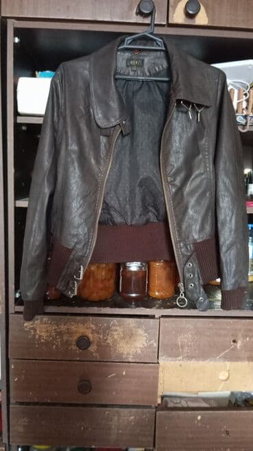 uzun kurtqa: Qadın üst geyimləri dəsti 1) Qışlıq şişmə kurtka – qara-bənövşəyi — 4