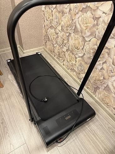 Yığcam elektrikli qaçış/yürüyüş trenajoru - Kompakt, mənzildə rahat