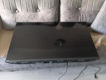 usb ventilyator: Toshiba LCD/LED televizor (ekran təqribi 40–50 düym arası). Şüşə ön — 1