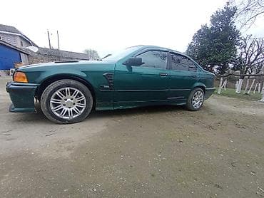 bmw x6 35i xdrive: BMW 3 series: 2 l | 1993 il Sedan — 6