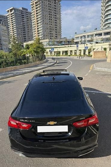 mercedes e class: Chevrolet Malibu: 2 l | 2016 il 200000 km Sedan — 5
