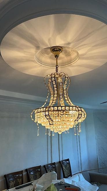 Çılçıraq, 10 və daha çox lampa, Xrustal