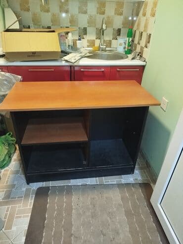 Kompüter masası, İşlənmiş, Açılmayan, Fanerka (dikt), Dördbucaq masa