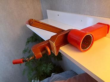 metal qebulu: Mətbəx üçün əl ilə işləyən universal rəndə/dəyirman - Stol kənarına — 3