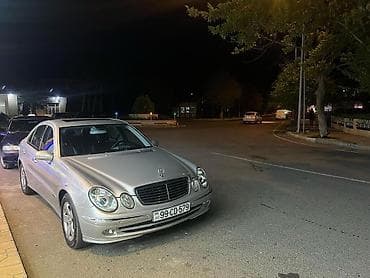 mercedes e320 benzin serfiyyati: Mercedes-Benz E 320: 2.6 l | 2004 il Sedan — 2